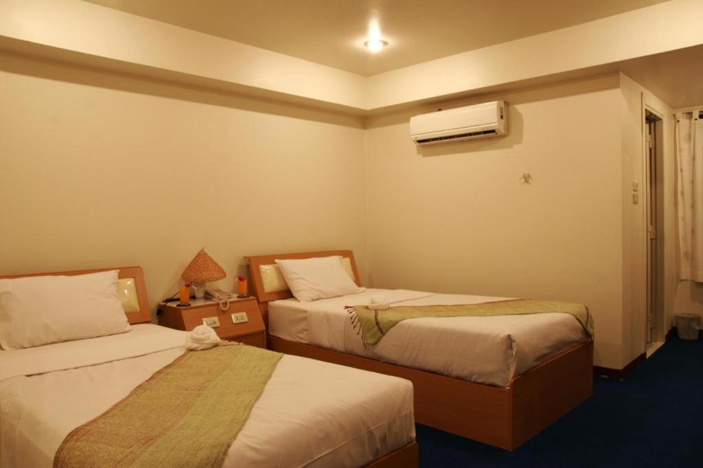 Ratchaphruek 2007 Hotel Chom Thong Eksteriør bilde