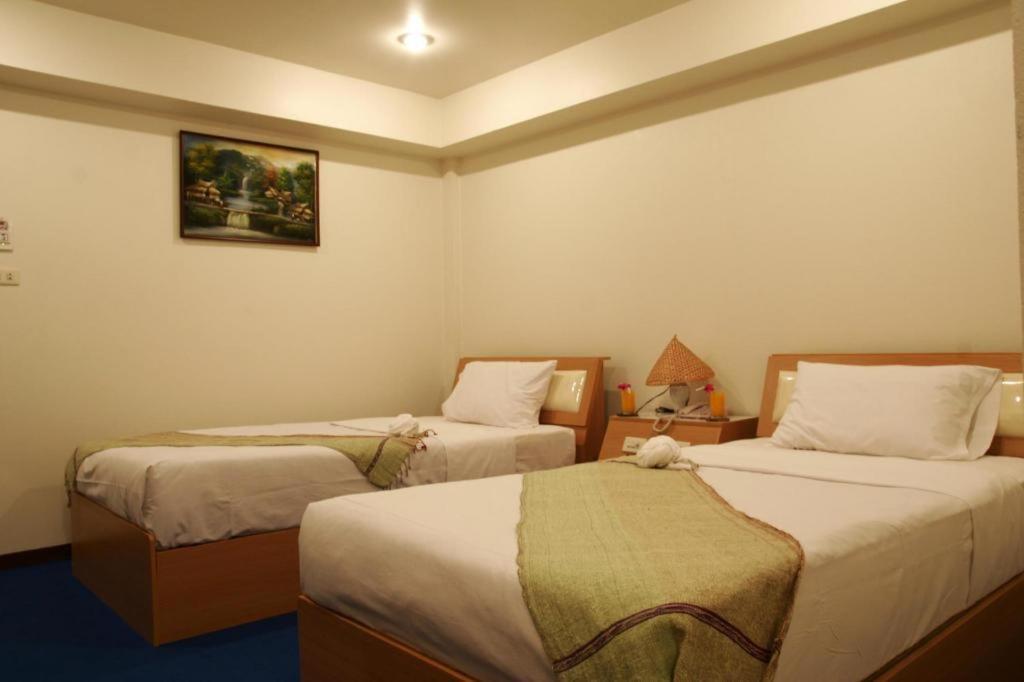 Ratchaphruek 2007 Hotel Chom Thong Eksteriør bilde
